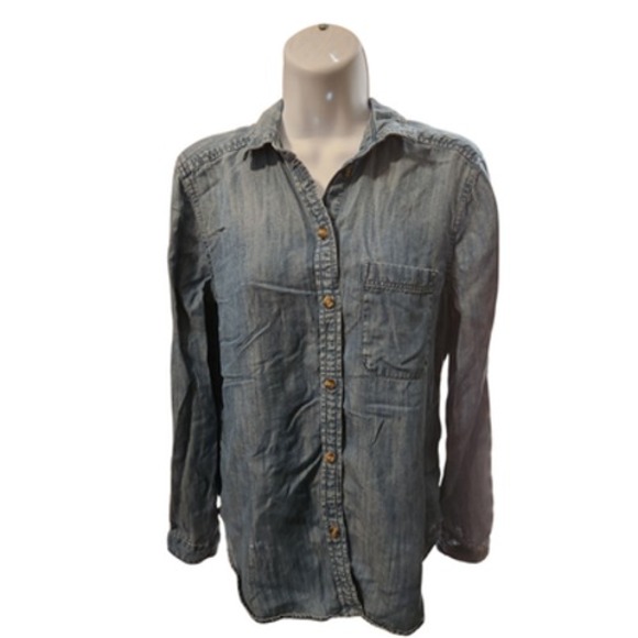 American Eagle By Payless Tops - American Eagle Women's Size Small‎ Top Boyfriend Fit Denim Blue